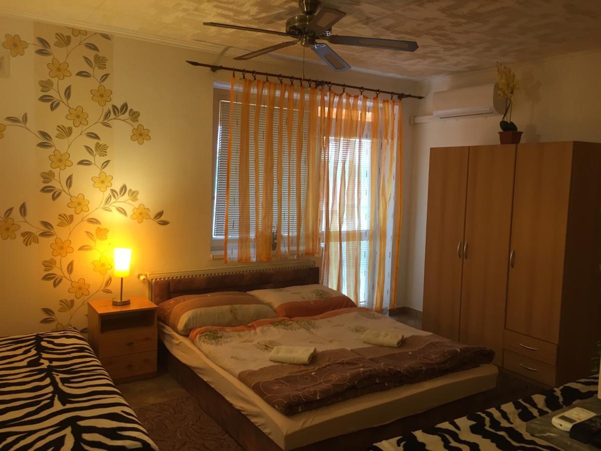 弗洛里达一室公寓旅馆 Štúrovo 外观 照片